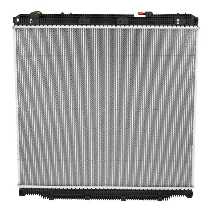 CASCADIA 126/113 2018 & UP PLASTIC/ALUMINUM RADIATOR WITH OIL COOLER