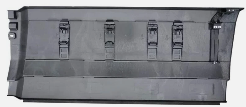 VOLVO VNL 2018-2024 CENTER FAIRING (72") - RIGHT SIDE