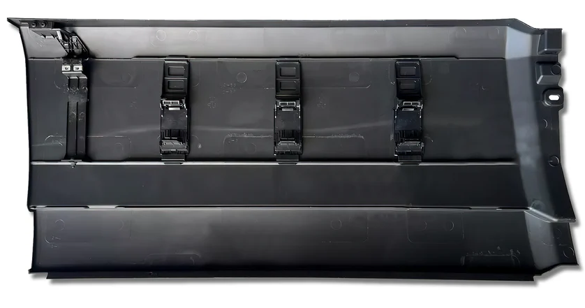 VOLVO VNL 2018-2024 CENTER FAIRING (63") - RIGHT SIDE