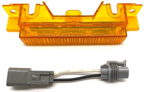 Volvo VN/VNL SUNVISOR MARKER LIGHT (AMBER) WITH HARNESS 2004-2017